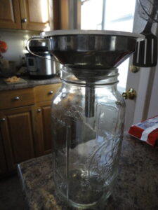2 Quart Ball Jar for Mik with strainer system