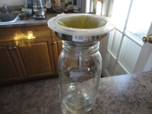 2 Quart Ball Jar for Mik with strainer system